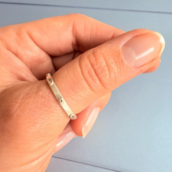 Silpada Modernist Porthole Stackable Eternity Sterling Silver 925 Retired Ring - Picture 5 of 8